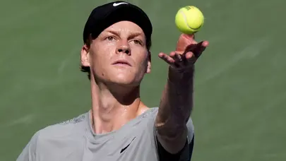 Jannik Sinner ile Iga Swiatek, ABD Açık'ta zorlanmadan turladı
