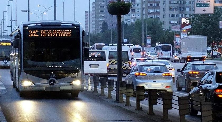 Bugün toplu taşıma ücretsiz mi? Bayramda otobüs, marmaray, metrobüs, metro, tramvay bedava mı?