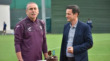 Trabzonspor idmanında Abdullah Avcı'ya yaş kutlaması