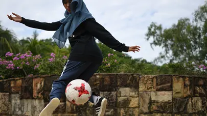 Fransa'da kadın futbolunda başörtüsü tartışması