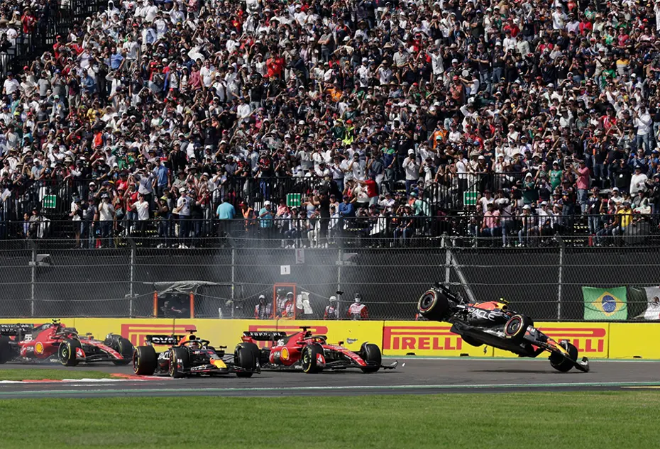 Meksika Grand Prix'si kazayla başladı: Yarış dışı kaldı - 4 Meksika Grand Prix'si kazayla başladı: Yarış dışı kaldı - 4