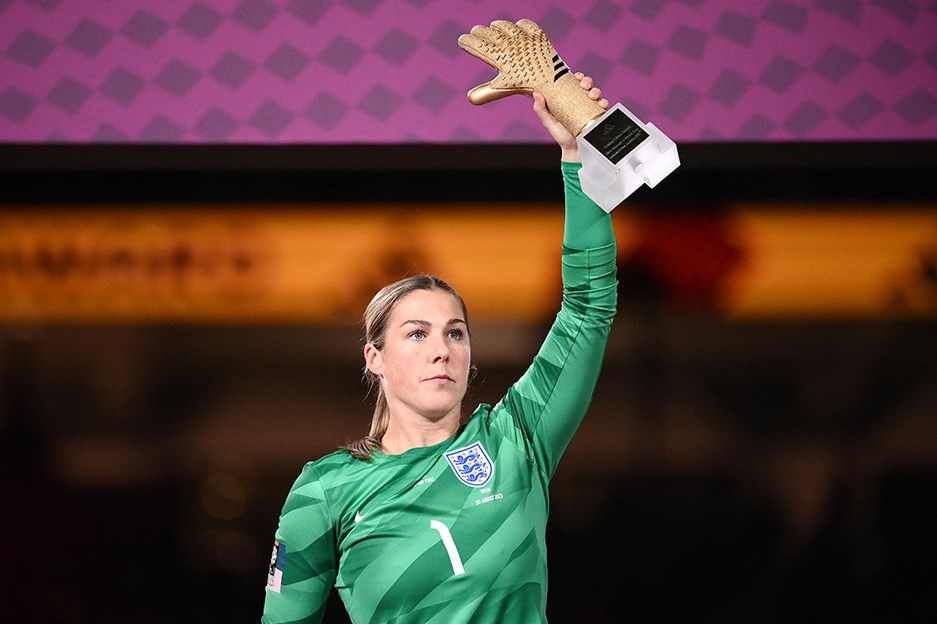 İngiliz futbolunun efsanesinden milli takıma veda