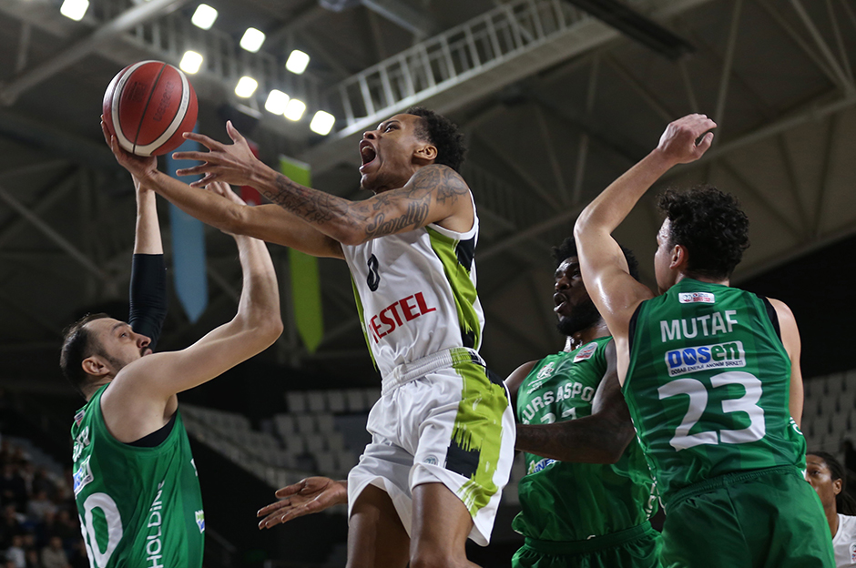 Bursaspor 20 sayılık farkı koruyamadı