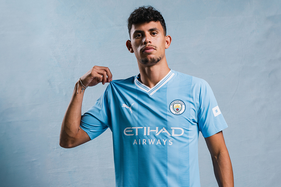Manchester City'den son gün transferi; 5 yıllık sözleşme imzaladı