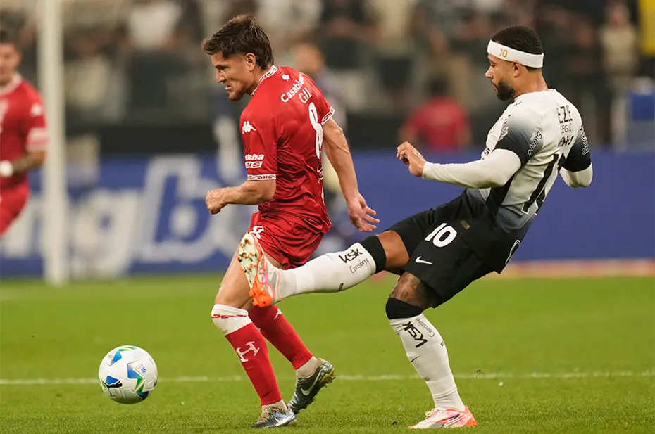 Neymar ve Felipe Melo yeni kurala isyan etti: "Bunun saçma olduğunu düşünüyorum" - 3 Neymar ve Felipe Melo yeni kurala isyan etti: "Bunun saçma olduğunu düşünüyorum" - 3