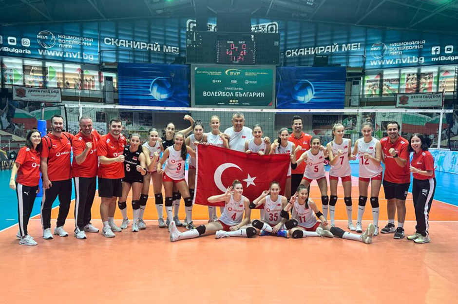 U16 Milli Takımı, Sırbistan'a set vermedi