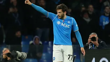 Avrupa'da dev transfer resmen açıklandı: Kvaratskhelia imzayı attı