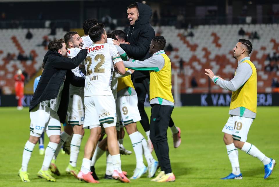 Konyaspor, Adana Demirspor deplasmanında tek golle güldü