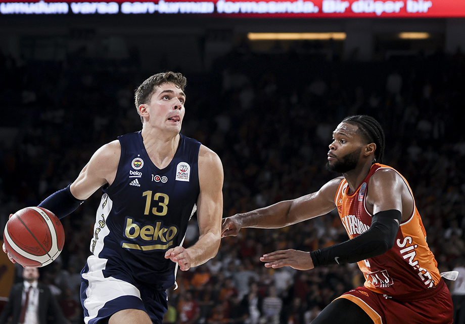 Parkede derbinin kazananı Fenerbahçe Beko