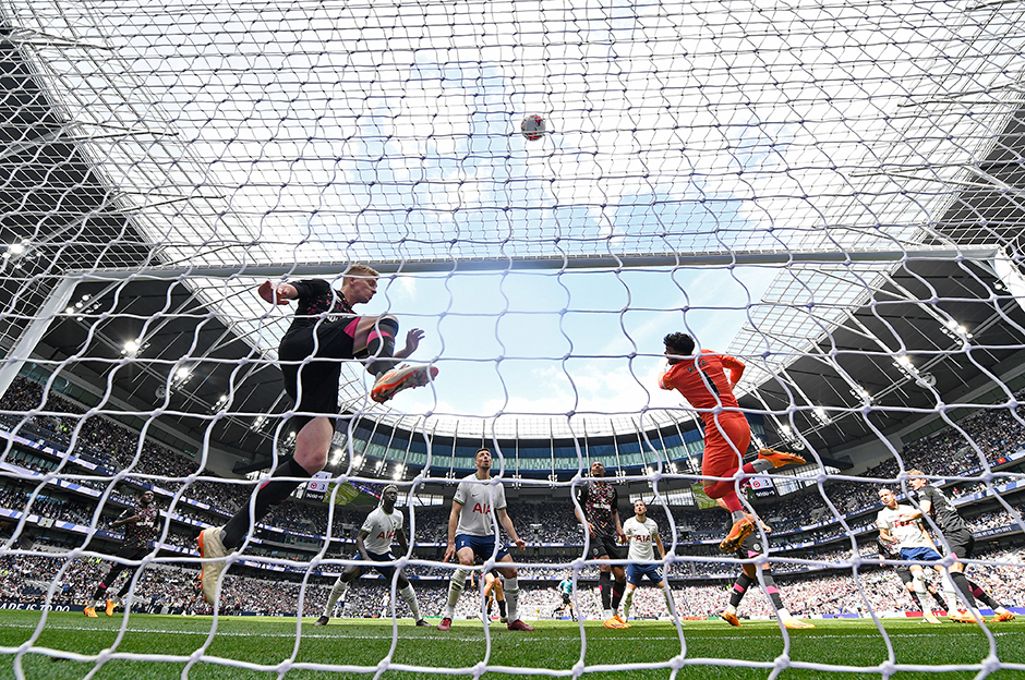 Tottenham'dan taraftarına hüzünlü veda