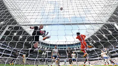 Tottenham'dan taraftarına hüzünlü veda