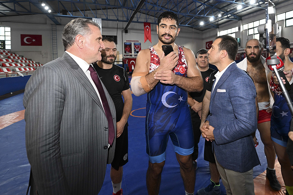 Cumhurbaşkanı Erdoğan, Taha Akgül ile görüştü