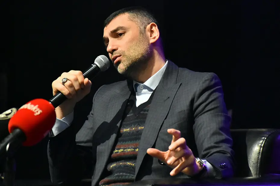 Burak Yılmaz'dan yabancı hakem yanıtı: "Daha büyük kaosa götüreceğini düşünüyorum" - 3 Burak Yılmaz'dan yabancı hakem yanıtı: "Daha büyük kaosa götüreceğini düşünüyorum" - 3