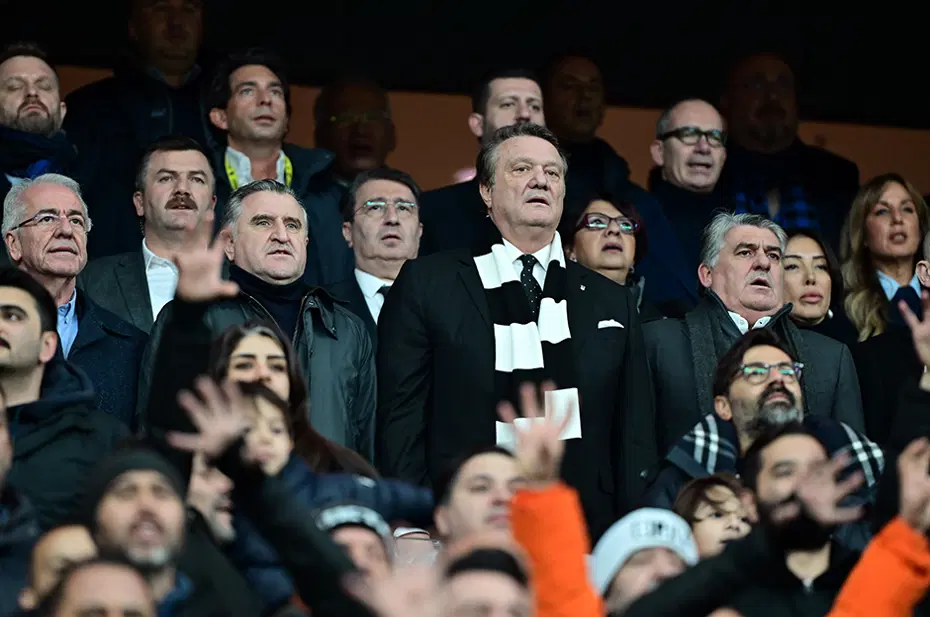 Beşiktaş'ta Bruno Genesio olmadı, 3 adayla görüşülüyor - 4