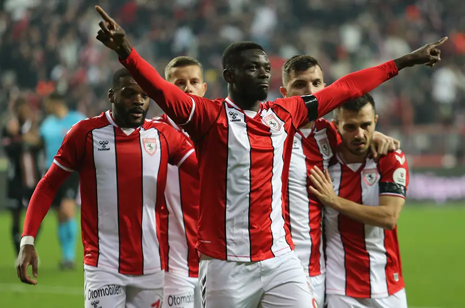 Dünyanın en iyi takımları açıklandı: Fenerbahçe ve Galatasaray'ın sıralamasında büyük değişim - 17