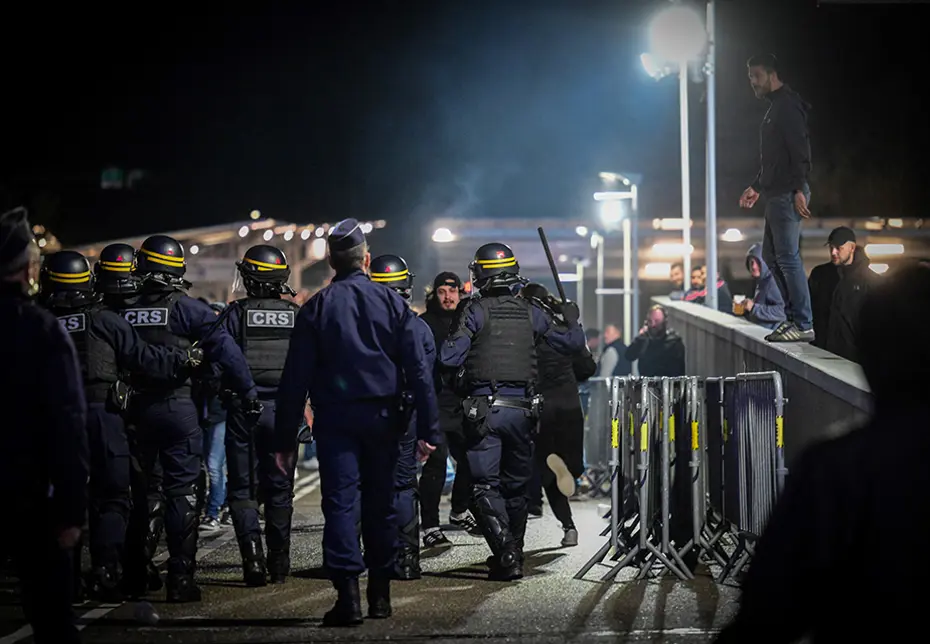 Lyon ve Beşiktaş taraftarları arasında olay çıktı - 2 Lyon ve Beşiktaş taraftarları arasında olay çıktı - 2