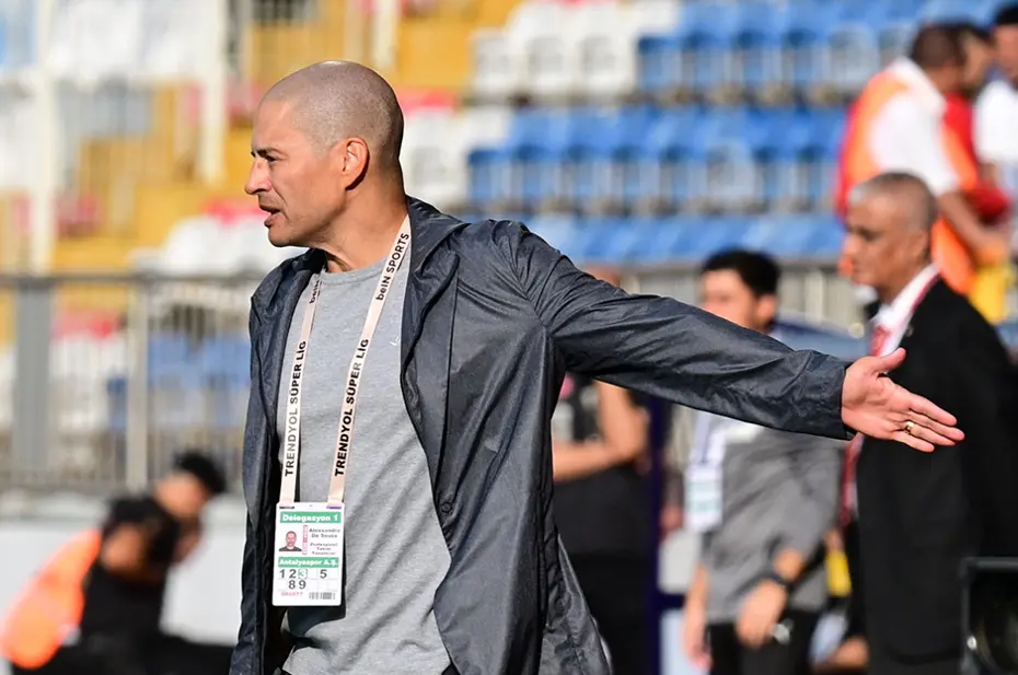 Alex de Souza'dan gece yarısı bir Galatasaray açıklaması daha - 4