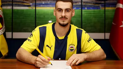 Fenerbahçe'nin yeni transferi ülkesinde ilki yaşadı