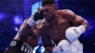 Tarihi nakavt sonrası Anthony Joshua alay konusu oldu