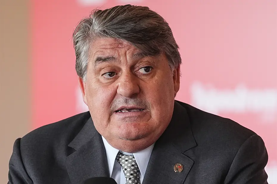 Serdal Adalı'dan olay Hasan Arat sözleri: Sezon sonundaki ayrılığı da duyurdu - 7 Serdal Adalı'dan olay Hasan Arat sözleri: Sezon sonundaki ayrılığı da duyurdu - 7