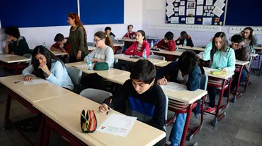 Okullarda 9 günlük tatil için heyecanlı bekleyiş: Ara tatil ne zaman başlıyor, kaç gün sürecek? (MEB çalışma takvimi)