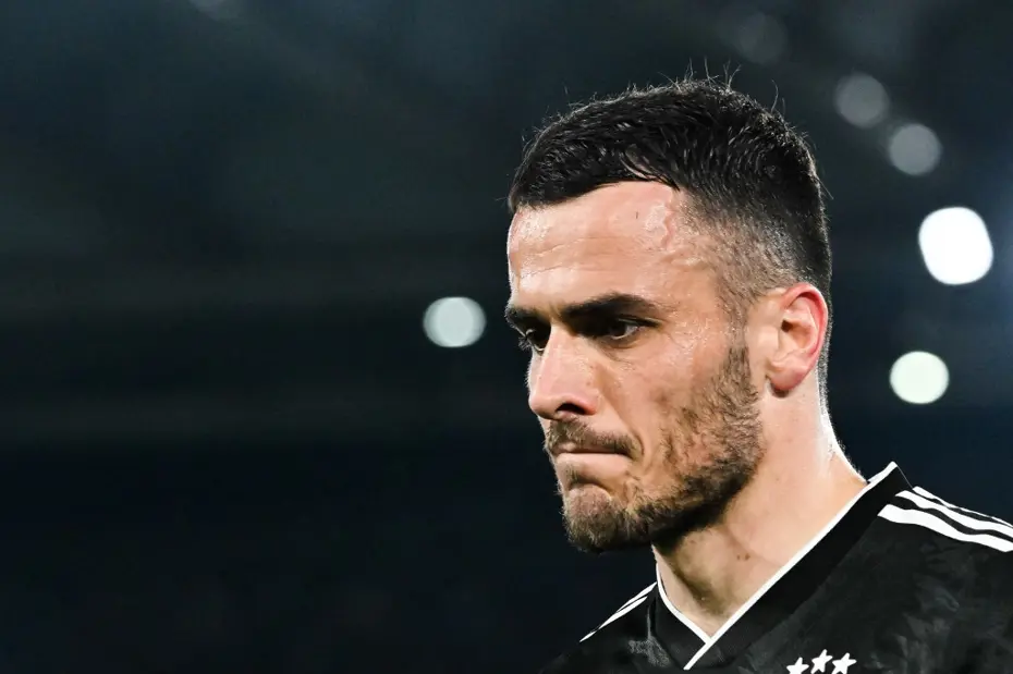 Galatasaray'da Osimhen sonrası 4 transfer daha: Bugün netleşiyor - 6 Galatasaray'da Osimhen sonrası 4 transfer daha: Bugün netleşiyor - 6