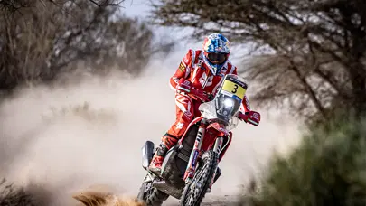 Son şampiyon, Dakar Rallisi'ne veda etti