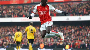 100. gol Bukayo Saka'dan: Lider Arsenal 2 golle kazandı