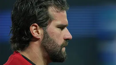 Galatasaray'ın gündemindeki Alisson'dan transfer için net açıklama