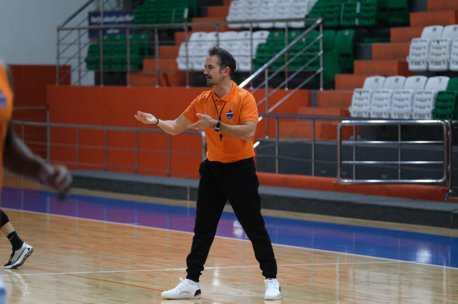 Karşıyaka'da Ahmet Çakı dönemi