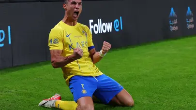 İZLE | Cristiano Ronaldo kariyer gollerinden birini attı