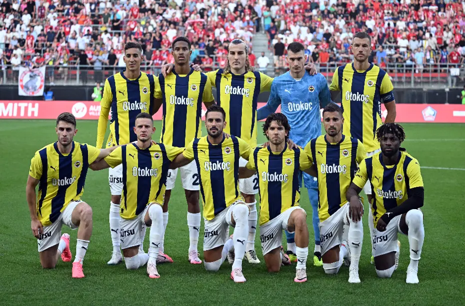 Lille-Fenerbahçe maçı Avrupa'da manşetlerde: "Lille, Fenerbahçe'yi uçuruma sürüklüyor" - 2 Lille-Fenerbahçe maçı Avrupa'da manşetlerde: "Lille, Fenerbahçe'yi uçuruma sürüklüyor" - 2