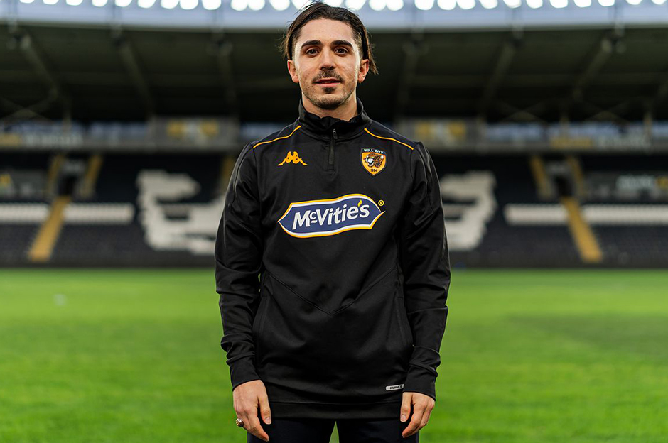 Efsane futbolcudan Abdülkadir Ömür'e olay sözler: Oğlum sen kimsin?