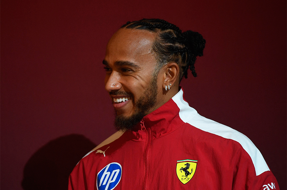 Formula 1'de yeni sezon: Lewis Hamilton, rekor için Ferrari'yle piste çıkacak