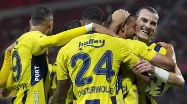 Süper Lig tarihinin en çok galip gelen, en çok puan toplayan ve en çok gol atan takımı Fenerbahçe