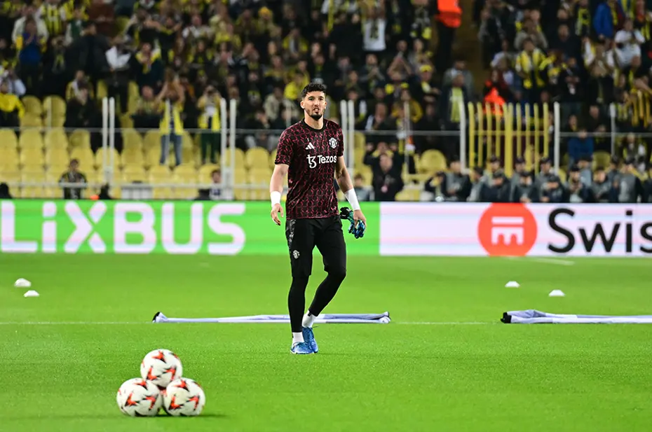Altay Bayındır için sürpriz ihtimal: Geri mi dönüyor? - 4