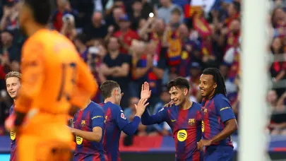 Hansi Flick çıldırdı: Barcelona 3 puanı son anda aldı