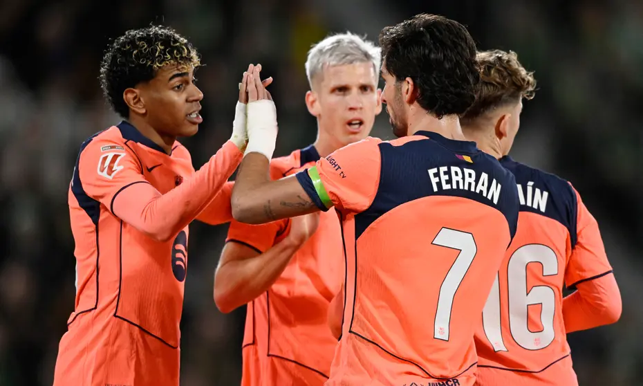 Barcelona Deplasmanda Elche'yi 3-1 Mağlup Ederek Liderliğini Sürdürdü 1 Barcelona 3 golle 3 puanı aldı