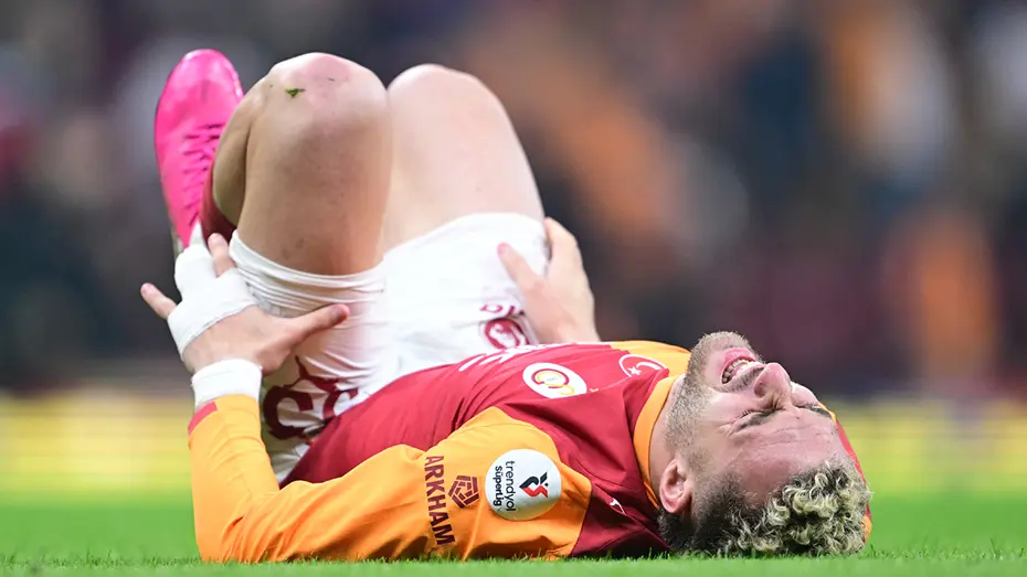 Trio ekibi birbirine girdi: Penaltı ve kırmızı kartlar! Galatasaray maçının önüne geçen pozisyon - 3