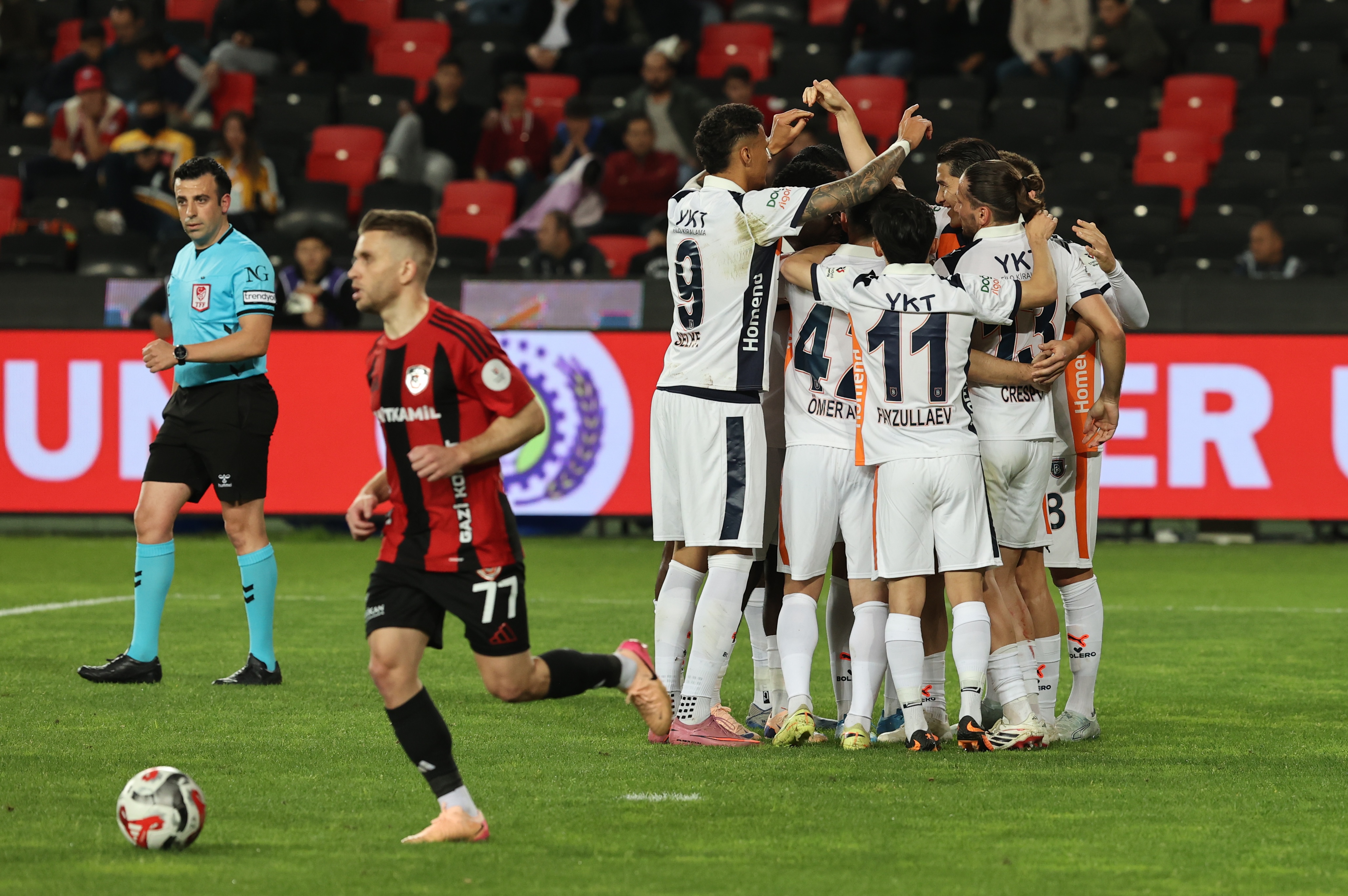 Başakşehir sezonu beşinci sırada bitirdi