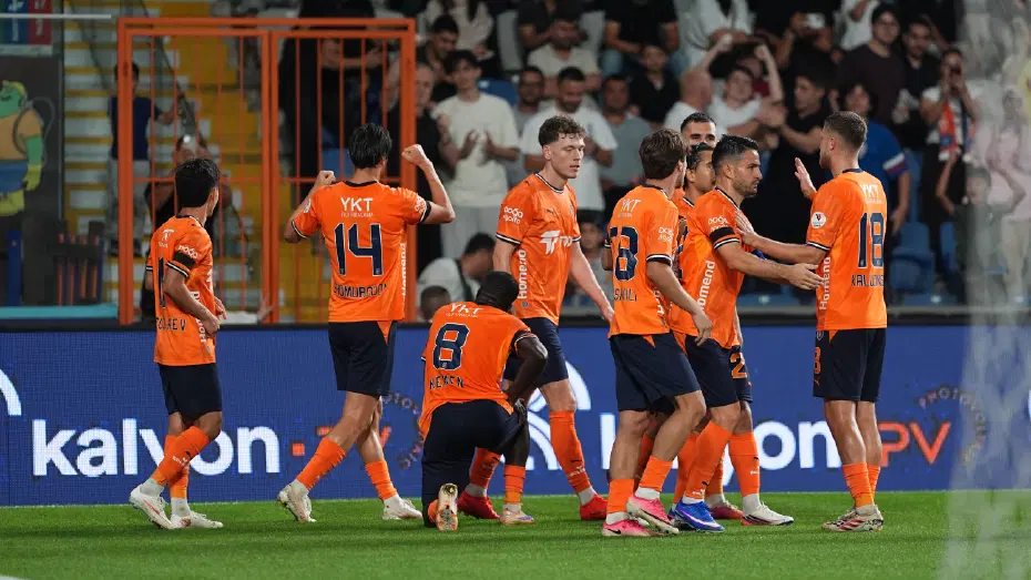 Trio ekibi son noktayı koydu: Başakşehir - Galatasaray maçındaki penaltı ve kırmızı kart doğru mu? - 2