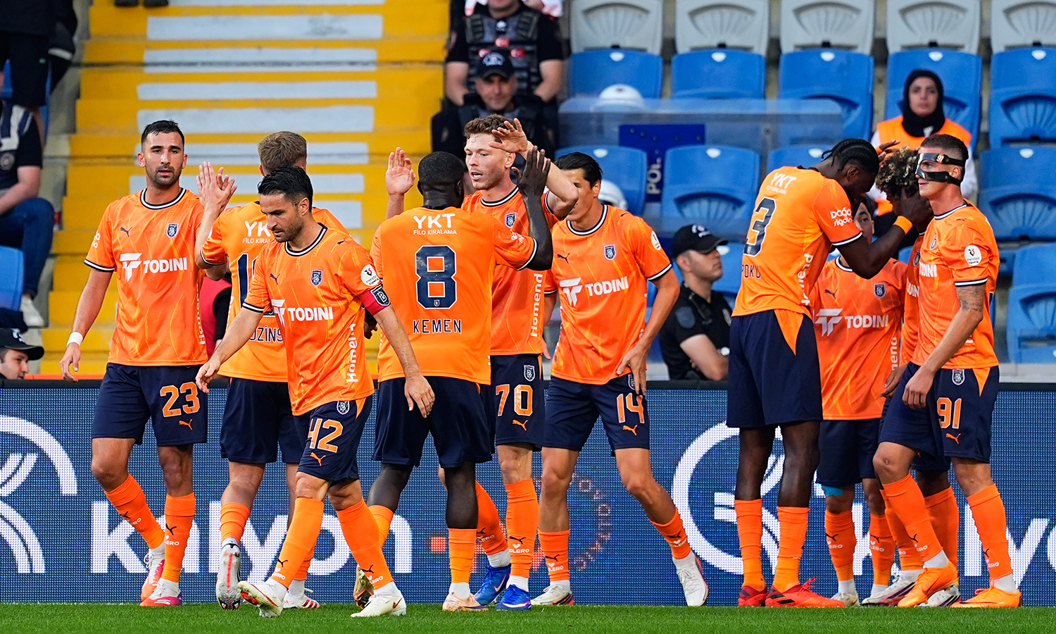 Başakşehir sezona 3 puanla başladı