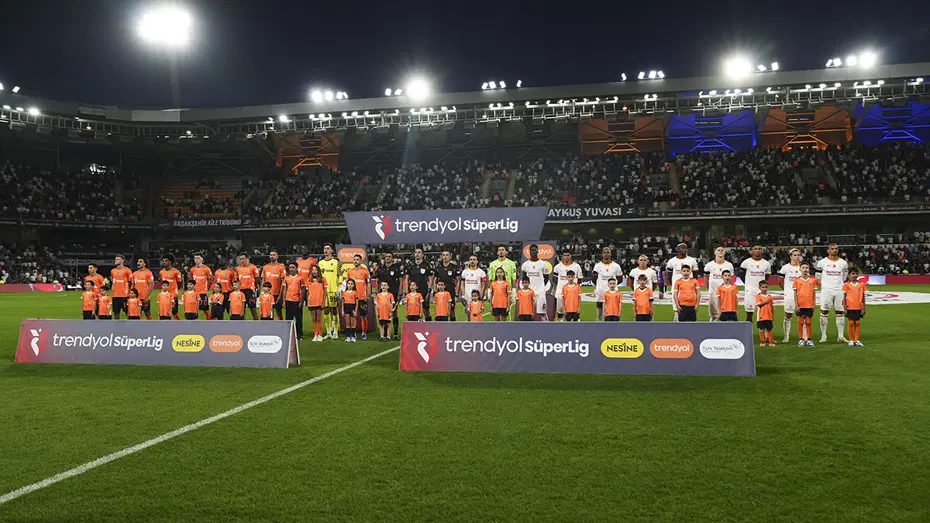 Trio ekibi son noktayı koydu: Başakşehir - Galatasaray maçındaki penaltı ve kırmızı kart doğru mu? - 3