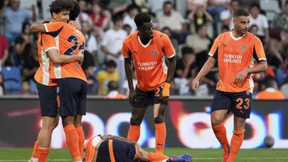 Başakşehir, Universitatea Craiova ile eşleşti