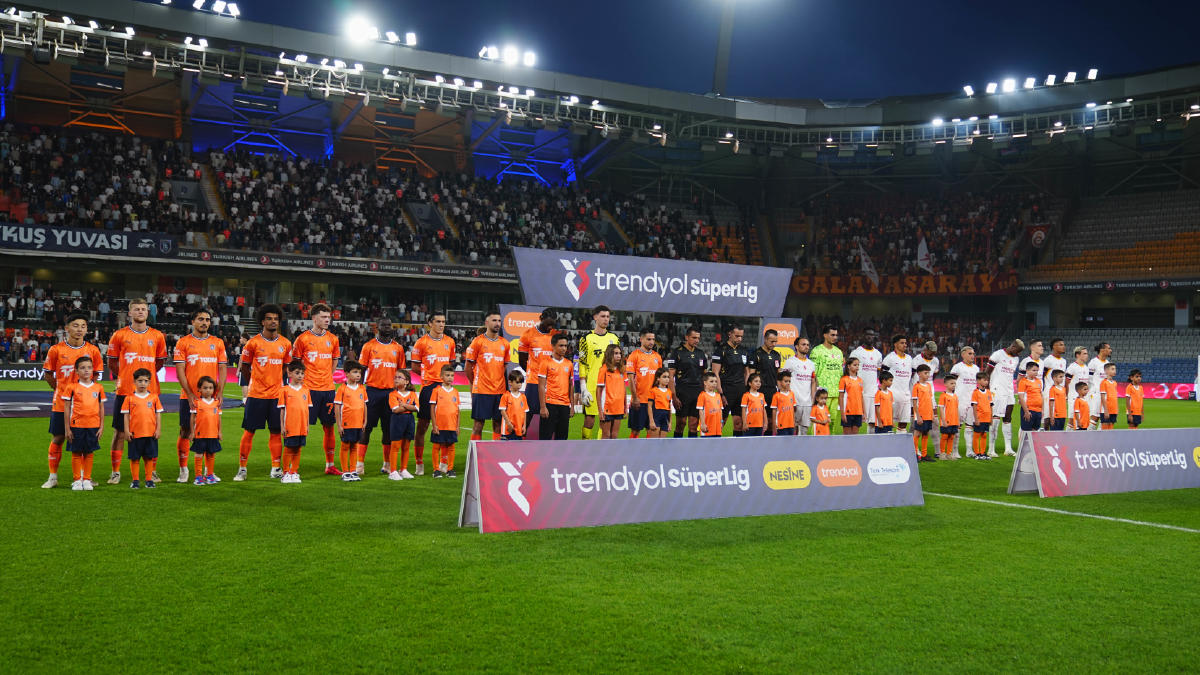 Trio ekibi son noktayı koydu: Başakşehir - Galatasaray maçındaki penaltı ve kırmızı kart doğru mu?