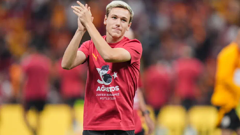Alexander Djiku'dan Batrakov'a övgü  - 2