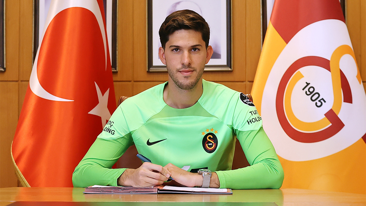 Galatasaray'da bir devrin sonu! Yeni takımı belli oldu
