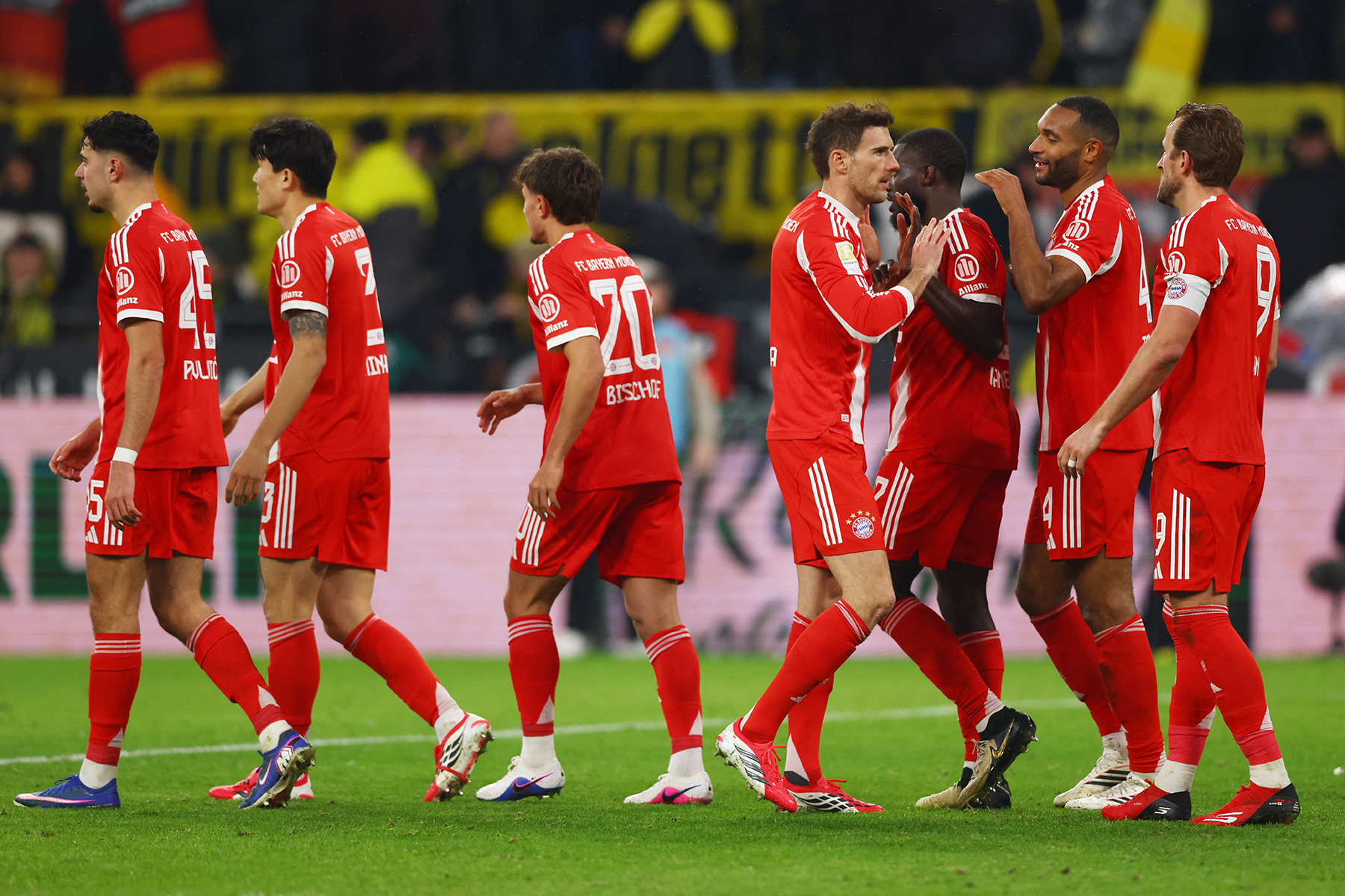 7- Bayern Münih: 443 milyon euro