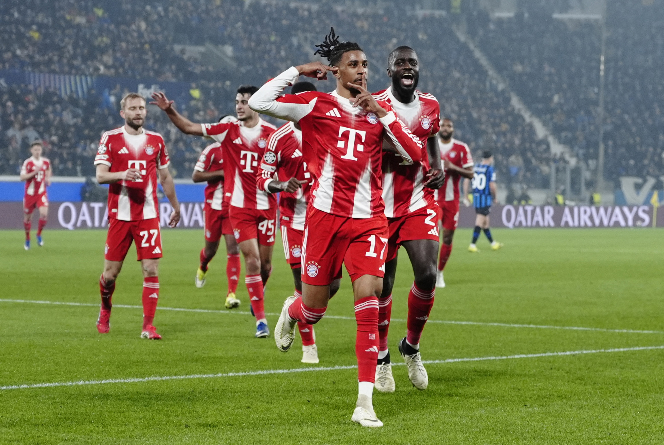 Bayern Münih deplasmanda Atalanta'ya gol oldu yağdı