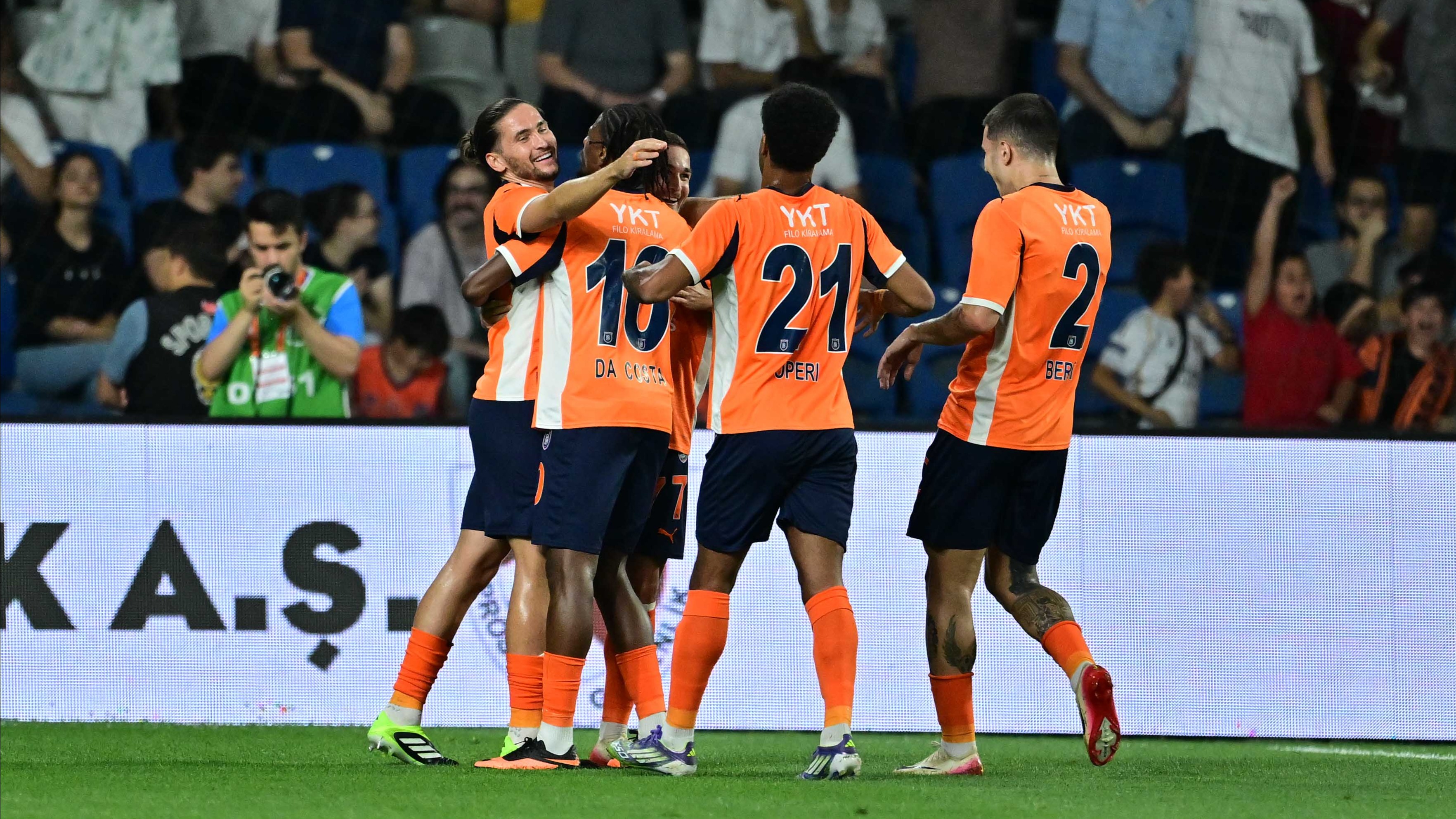 Başakşehir'de 'Geçici' Bir Devrim: Planlama Direktörü Tahtanın Başına!